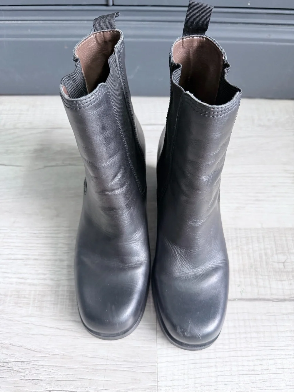 Nine West Black Leather Chelsea Block Heel Ankle Boots